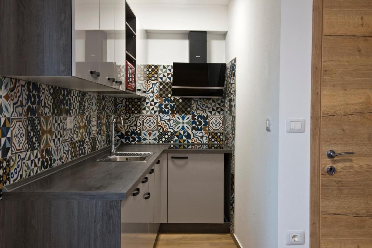 Apartmaji Tanto Malovse Crnice Esterno foto