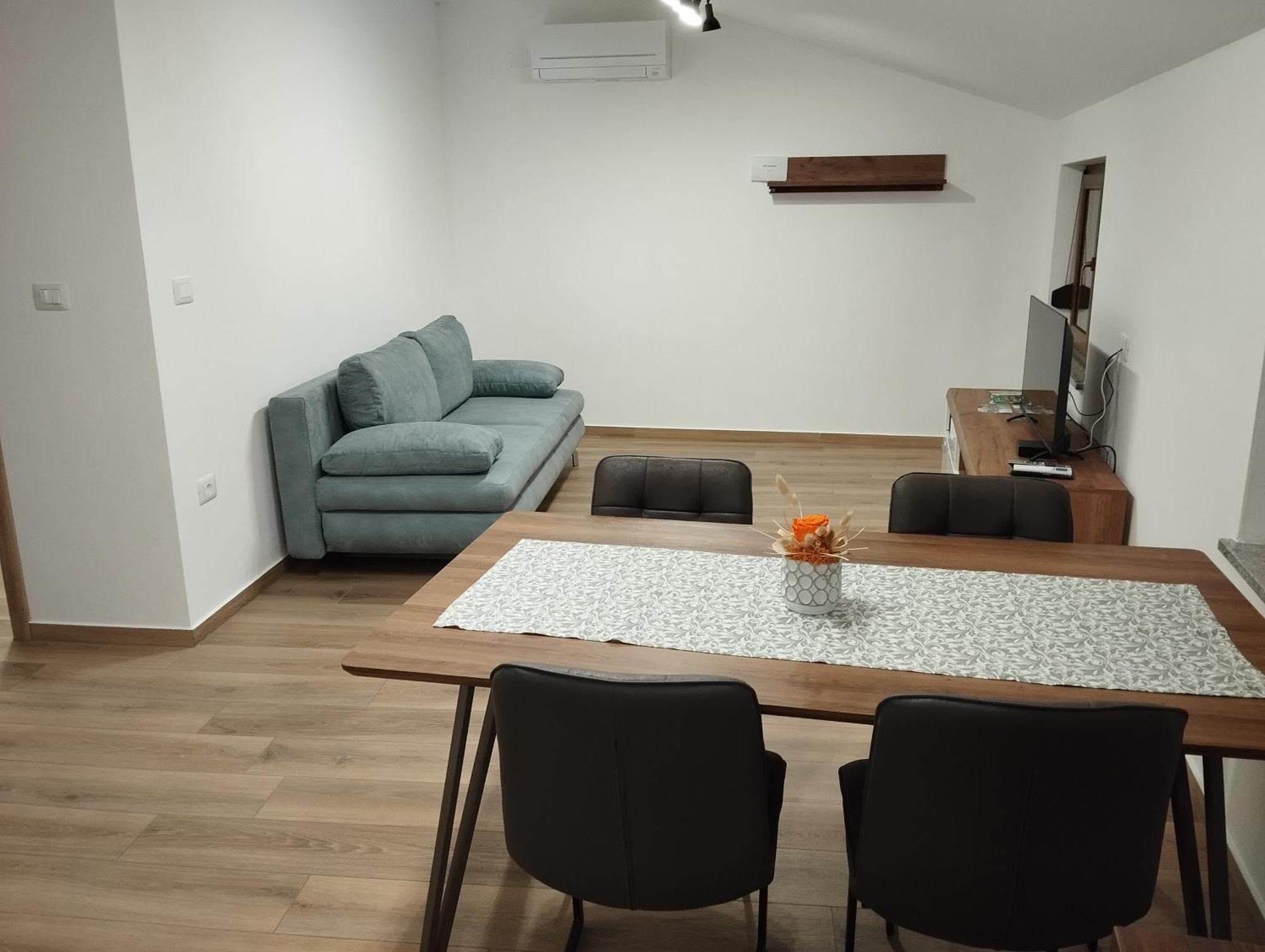 Apartmaji Tanto Malovse Crnice Esterno foto