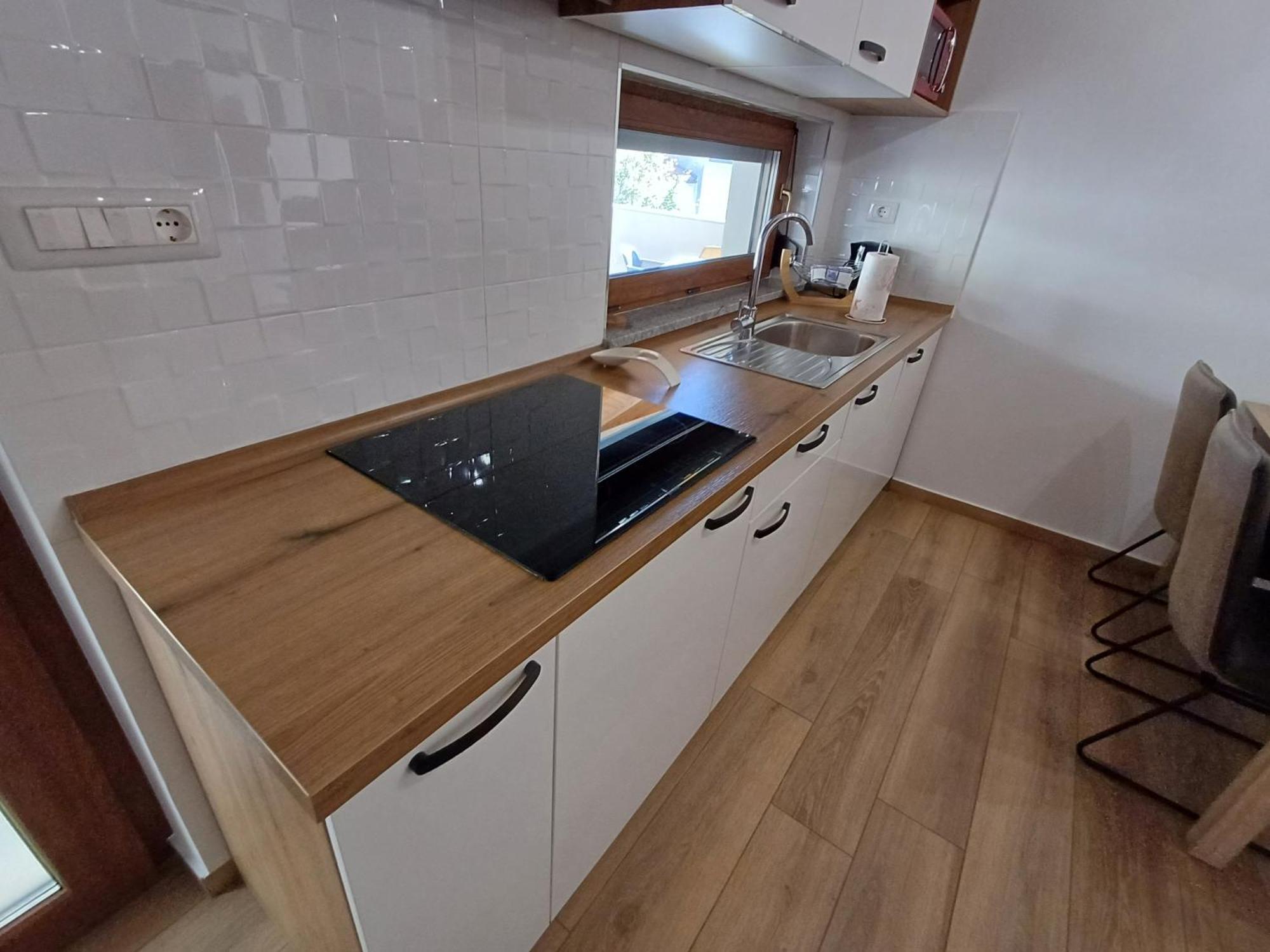 Apartmaji Tanto Malovse Crnice Esterno foto