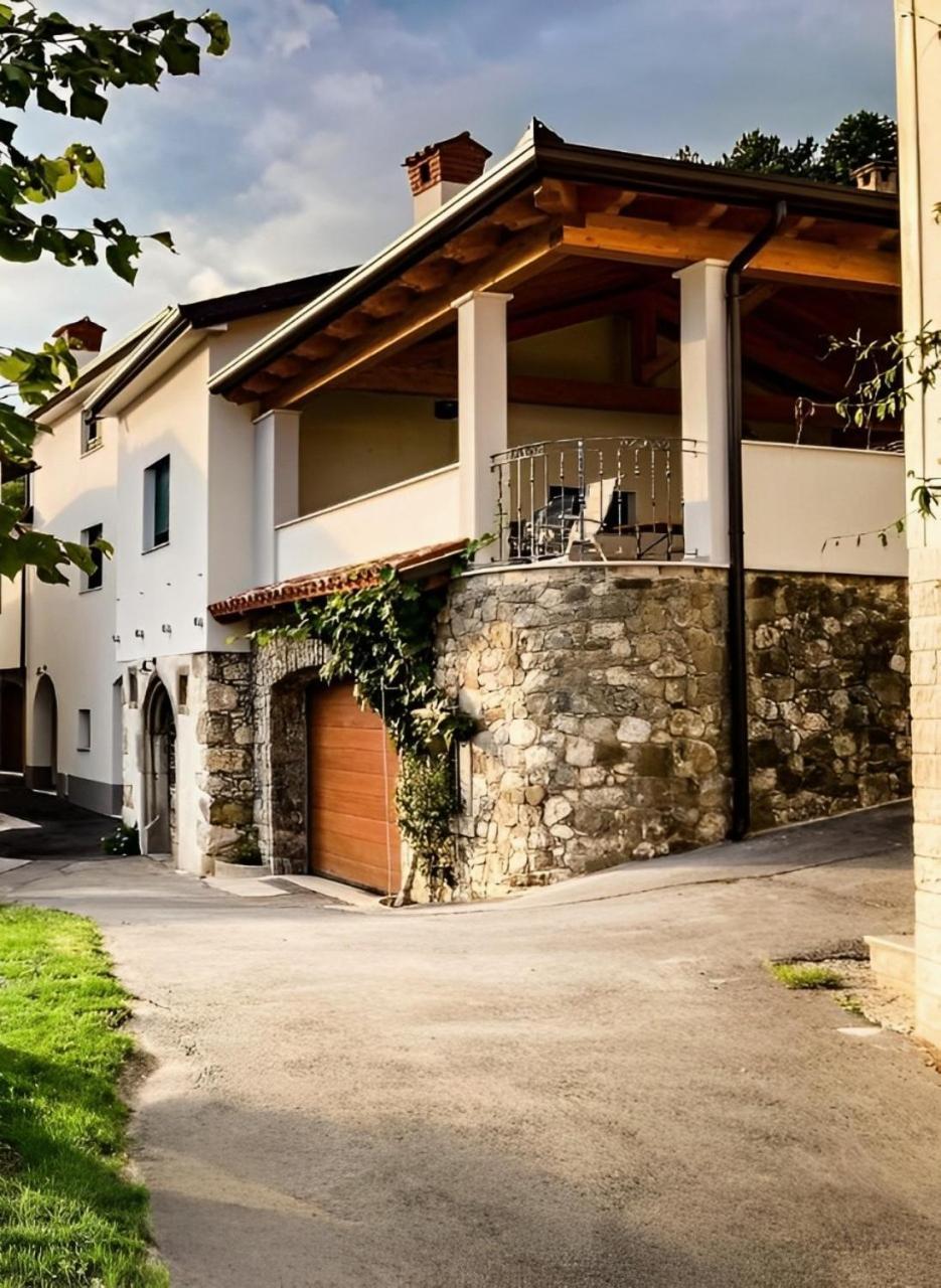 Apartmaji Tanto Malovse Crnice Esterno foto